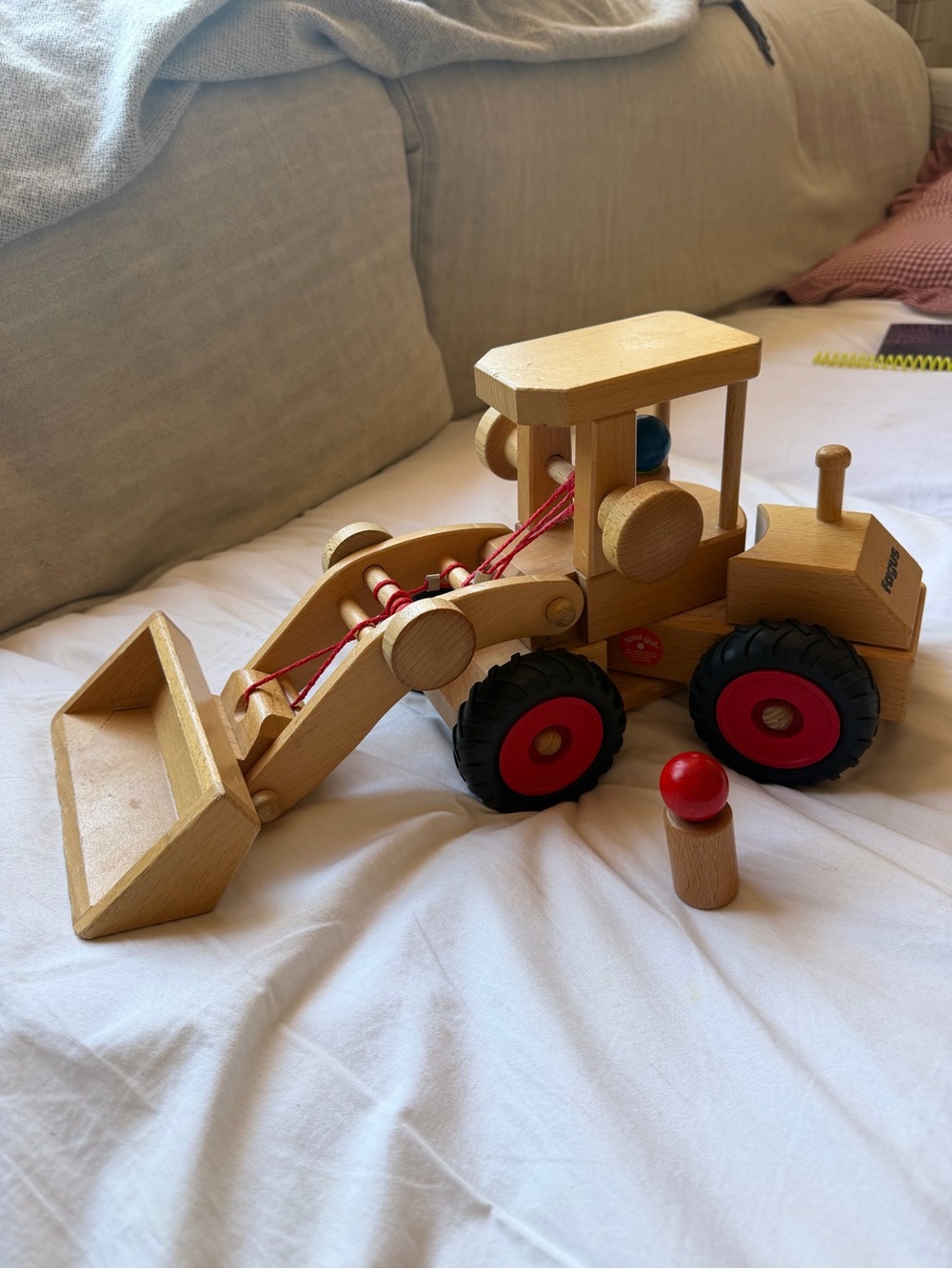 Fagus Front Loader - Picture 3 of 3